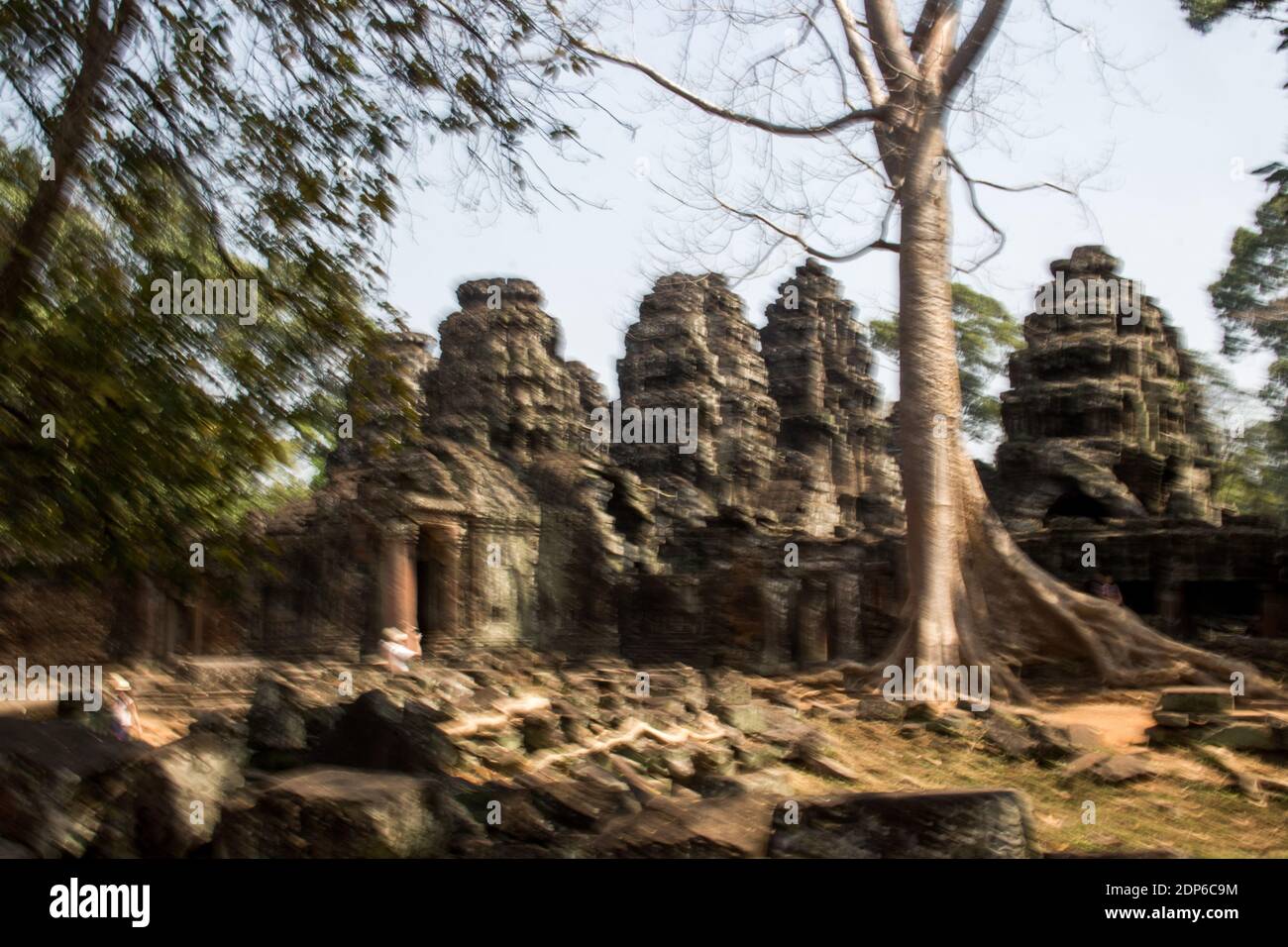 KHM - SOCIÉTÉ - TOURISME AUX TEMPLES DE ANGKOR Avant de devenir une attraction touristique, la cité d’Angkor fut la capitale de l’empire Khmer du IXèm Stock Photo