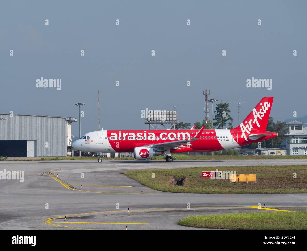 Air Asia Airbus A320 On The Runway Of Kuching International Airport In Kuching Sarawak Malaysia Stock Photo Alamy