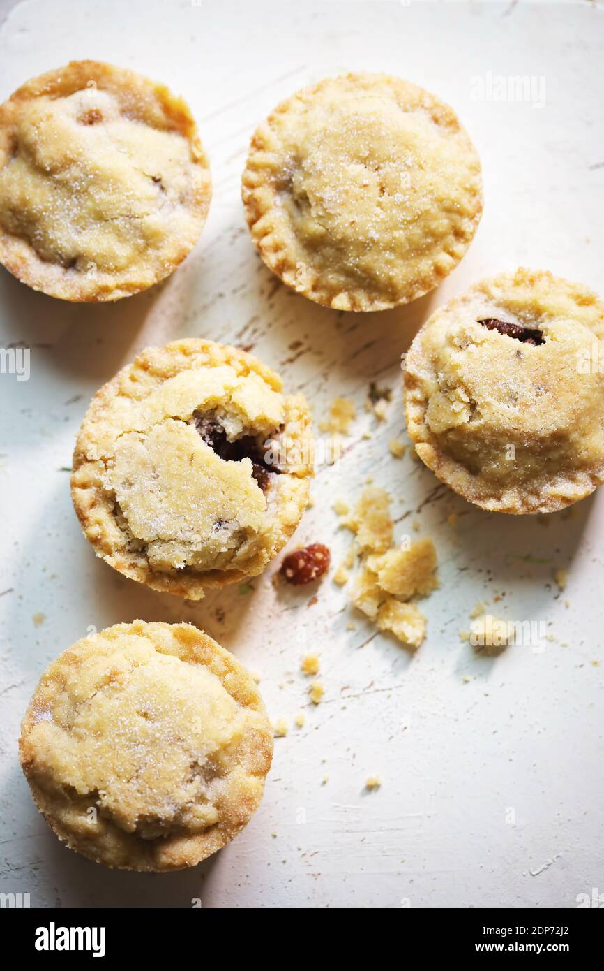 Easy mincemeat buttery pastry pies Stock Photo Alamy