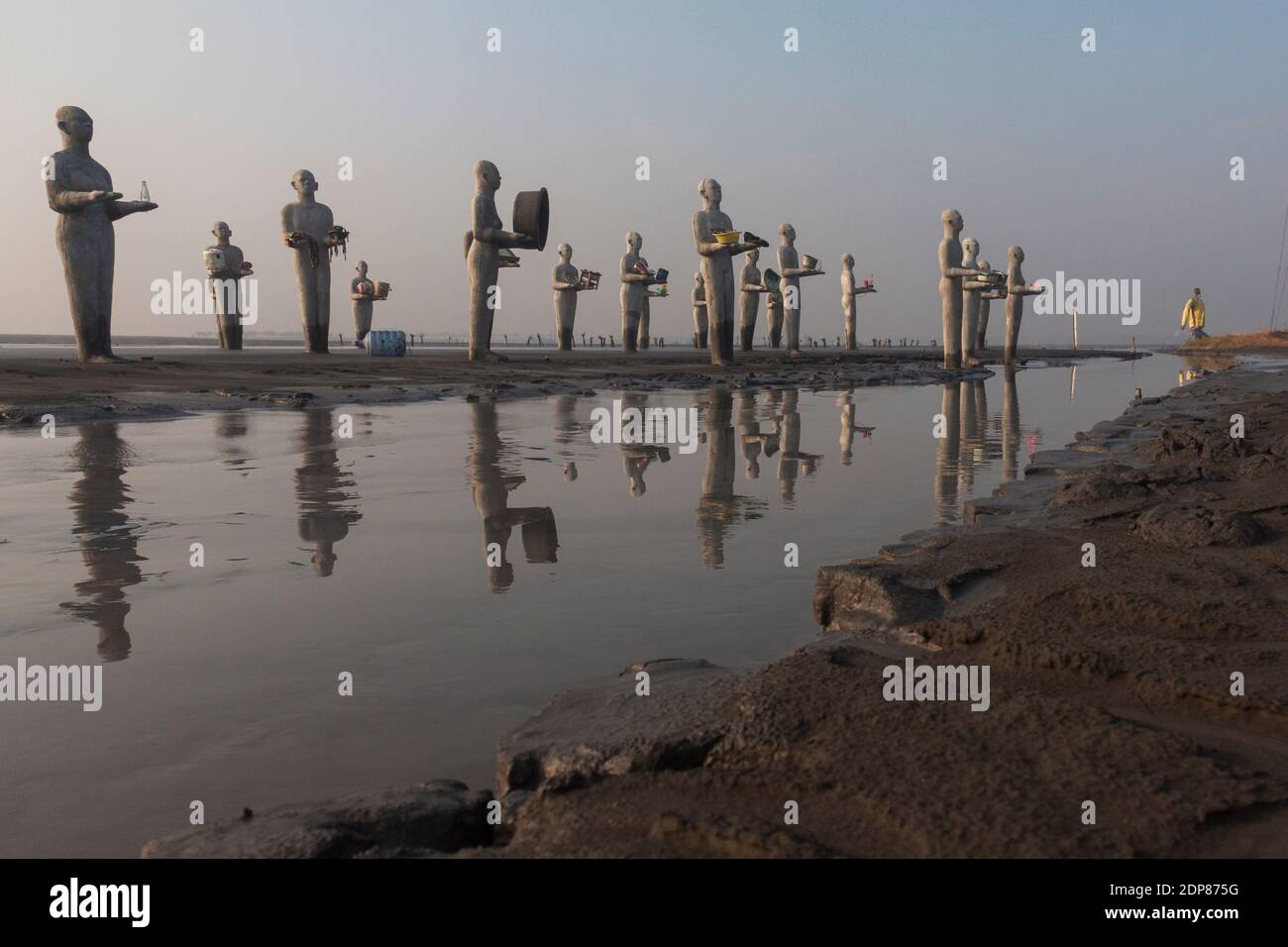 Artists' sculptures commemorate the 8th anniversary of the tragedy at the Lapindo Lumpur site, Stock Photo