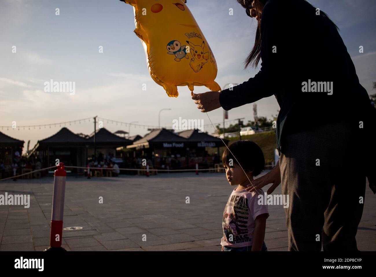 LAO - VIENTIANE LA COMPROMISE Même si elle se rapproche du million d’habitants, Vientiane a encore les allures d’une bourgade à côte des mégapoles des Stock Photo