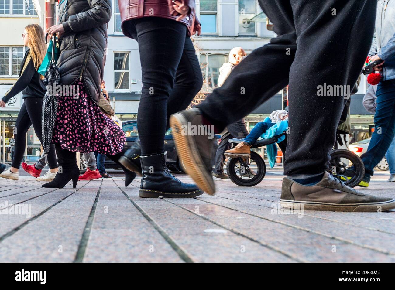 Cork, Ireland. 19th Dec, 2020. Cork city centre was packed with shoppers  today, on the last Saturday before Christmas. Shops, coffee shops and  restaurants were doing a brisk trade before a possible