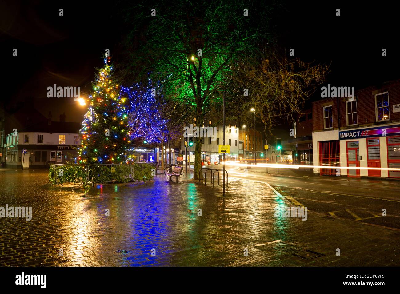 Long Eaton town center at night during Christmas Stock Photo Alamy