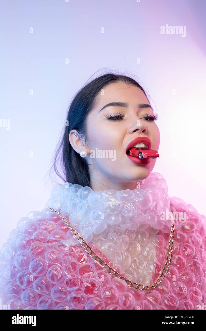 Car bubble wrap hires stock photography and images Alamy