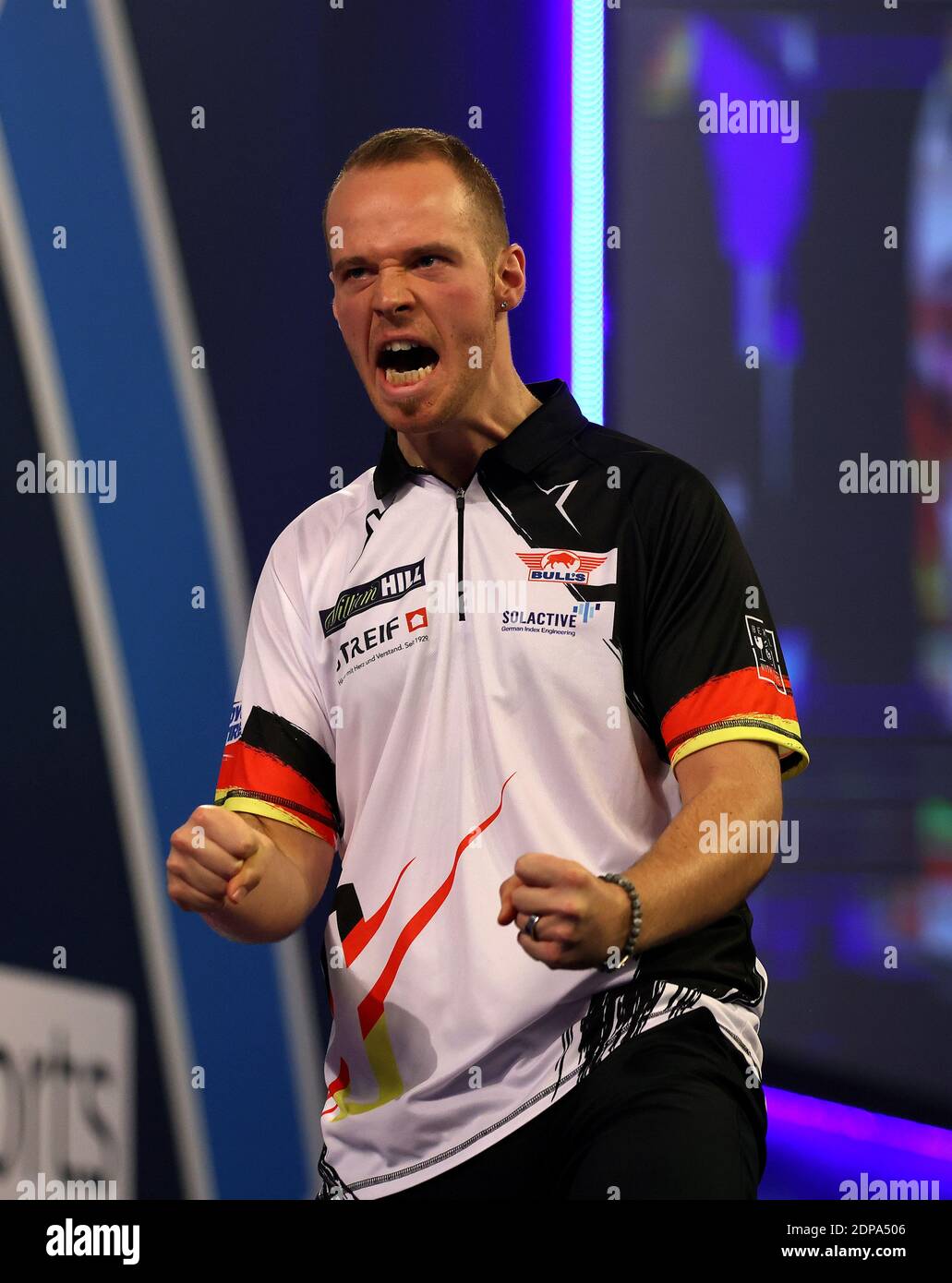 Max Hopp reacting during day five of the William Hill World Darts  Championship at Alexandra Palace, London Stock Photo - Alamy