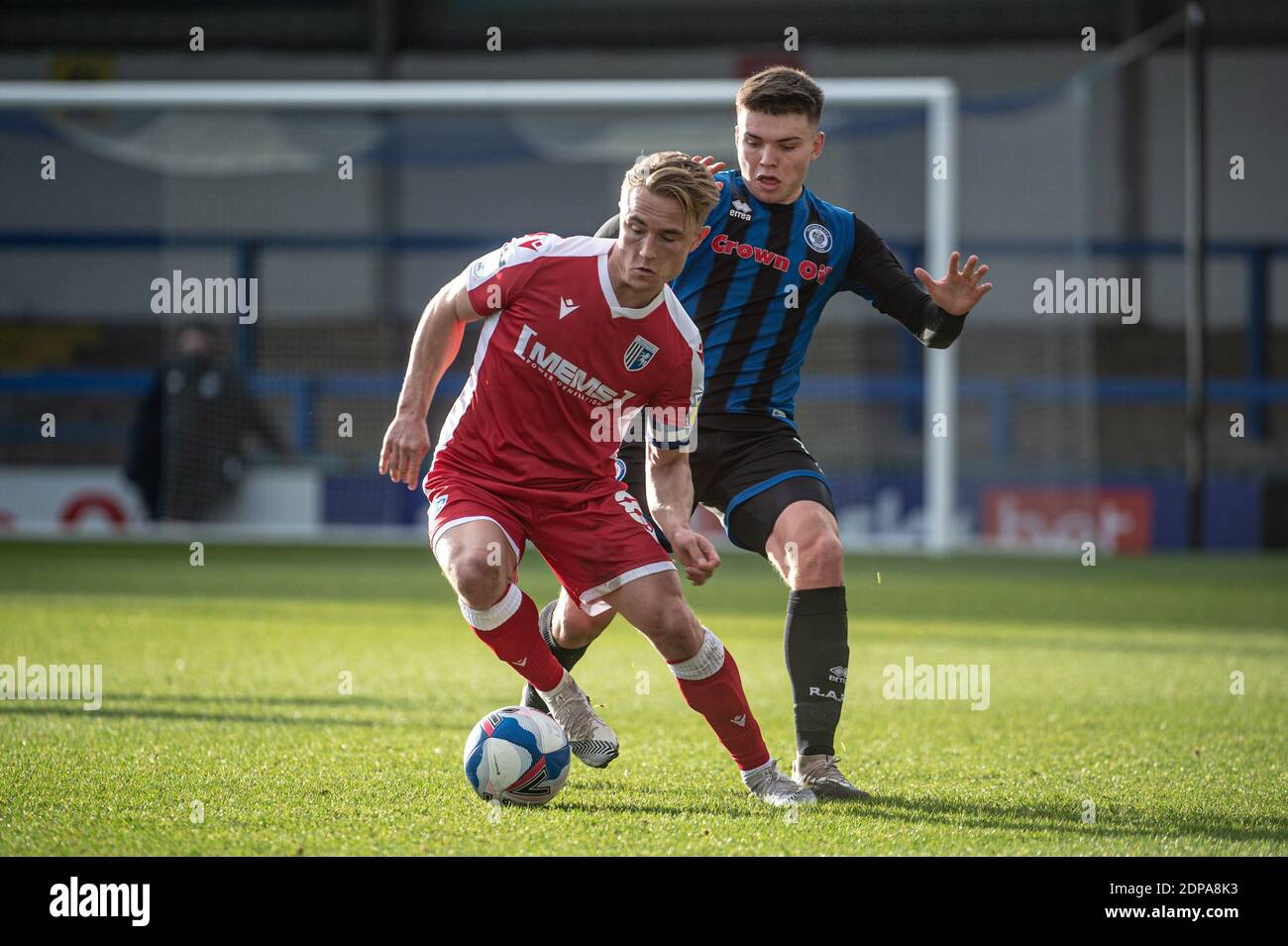ROCHDALE, ENGLAND. DECEMBER 19TH Kyle Dempsey of Gillingham FC under pressure from Paul McShane of Rochdale AFC during the Sky Bet League 1 match between Rochdale and Gillingham at Spotland Stadium, Rochdale on Saturday 19th December 2020. (Credit: Ian Charles | MI News) Credit: MI News & Sport /Alamy Live News Stock Photo