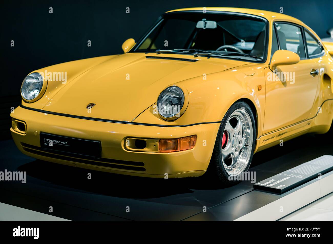 Porsche 964 Turbo High Resolution Stock Photography And Images Alamy
