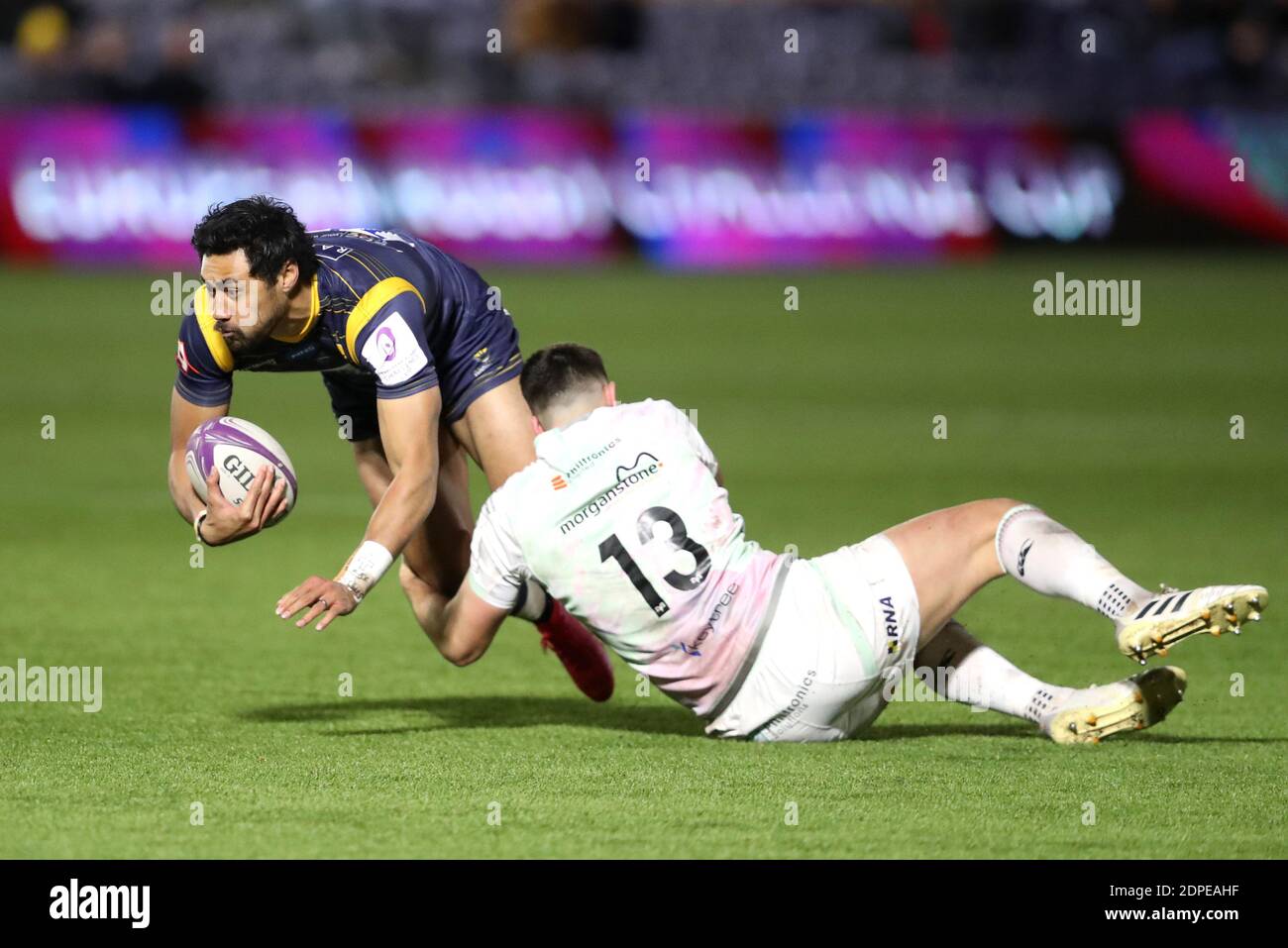 Worcester Warriors' Melani Nanai (left) is tackled by Ospreys' Owen Watkin during the Heineken Challenge Cup match at Sixways Stadium, Worcester. Stock Photo