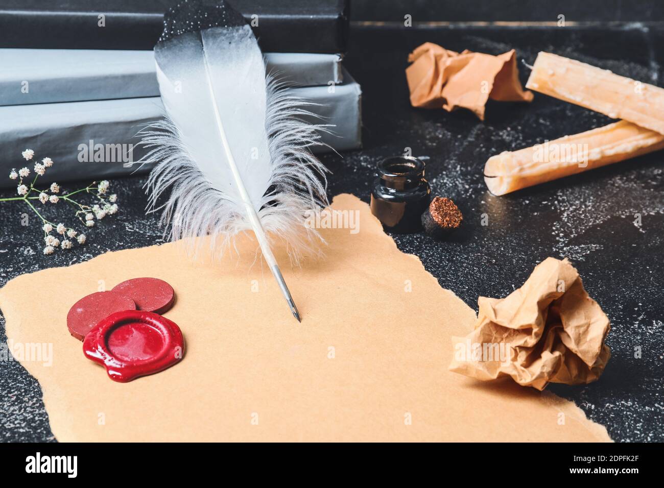 Stamps vintage table hi-res stock photography and images - Alamy