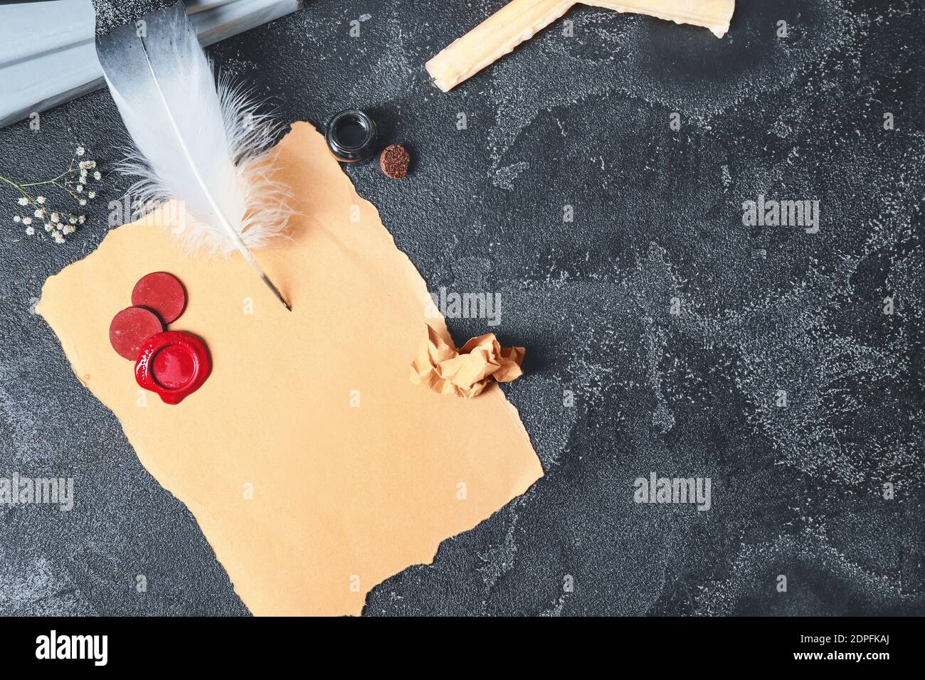 Stamps vintage table hi-res stock photography and images - Alamy