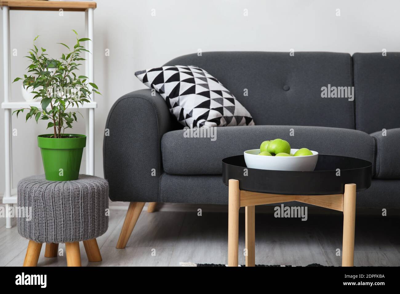Stylish interior of modern living room Stock Photo - Alamy
