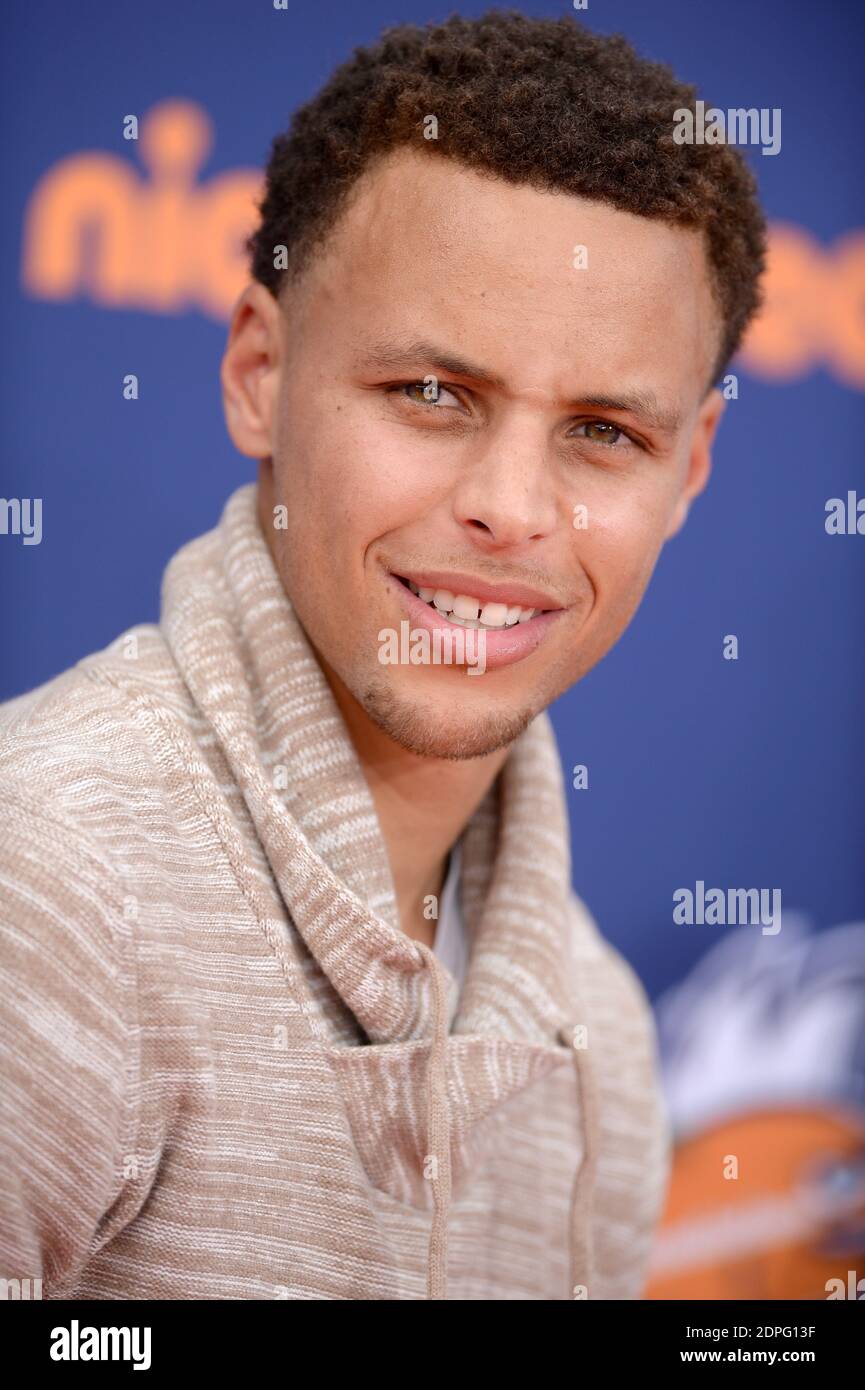 Stephen Curry attends the Nickelodeon Kids' Choice Sports Awards 2015