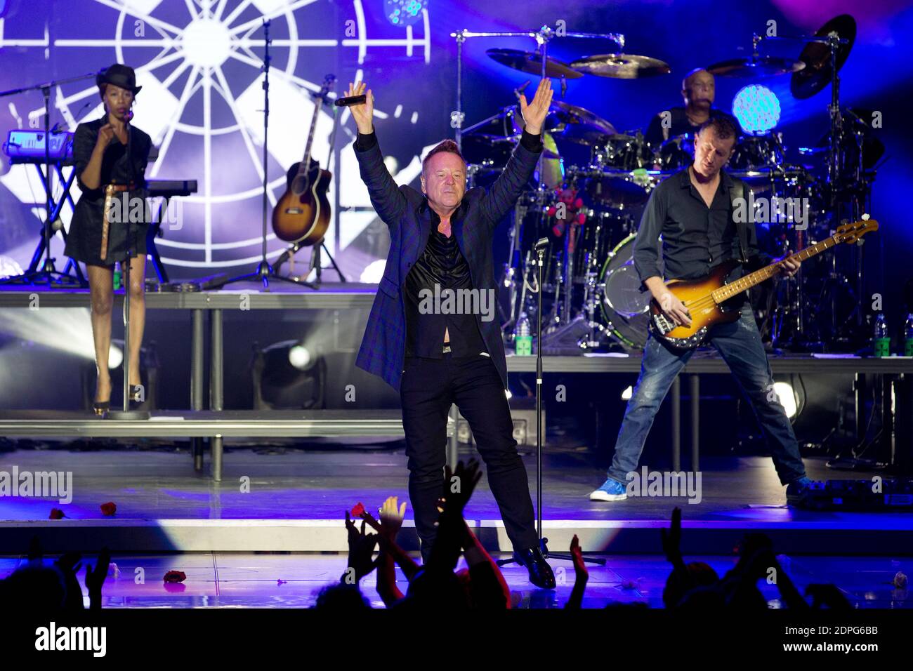 Scottish group Simple Minds, singer Jim Kerr performs at "Sporting