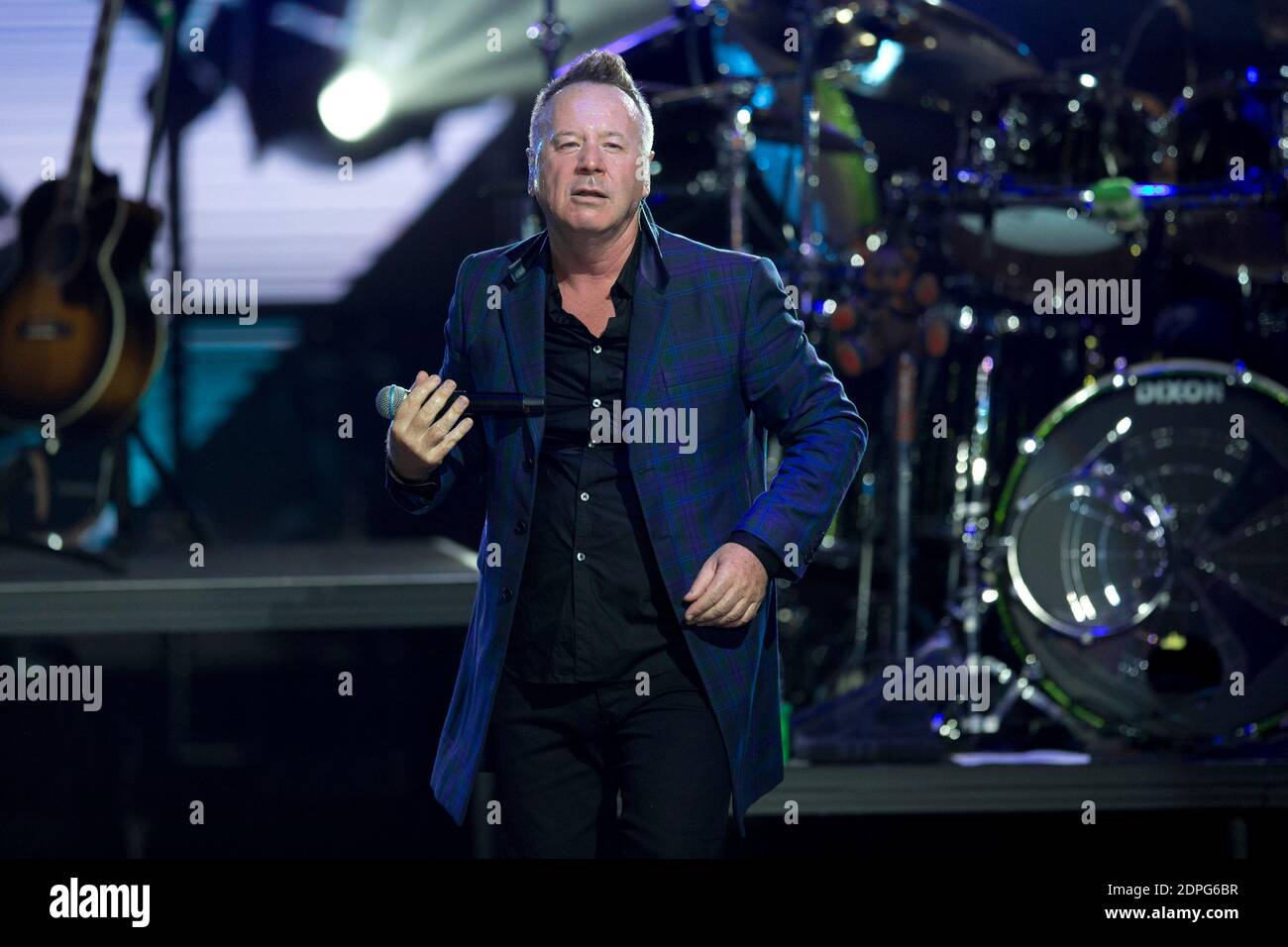 Scottish group Simple Minds, singer Jim Kerr performs at "Sporting