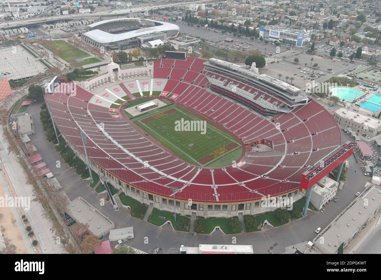 A general view of the Los Angeles Memorial Coliseum and Banc of California Stadium, Monday, Dec. 7, 2020, in Los Angeles. Stock Photo