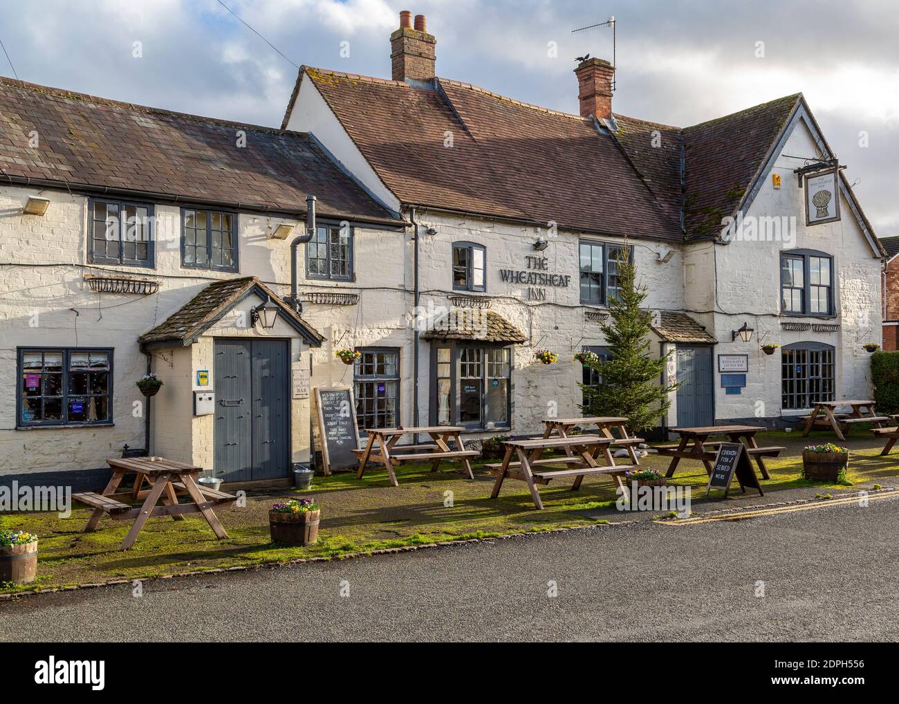 The Wheatsheaf Inn in Badsey, Worcestershire, England Stock Photo Alamy