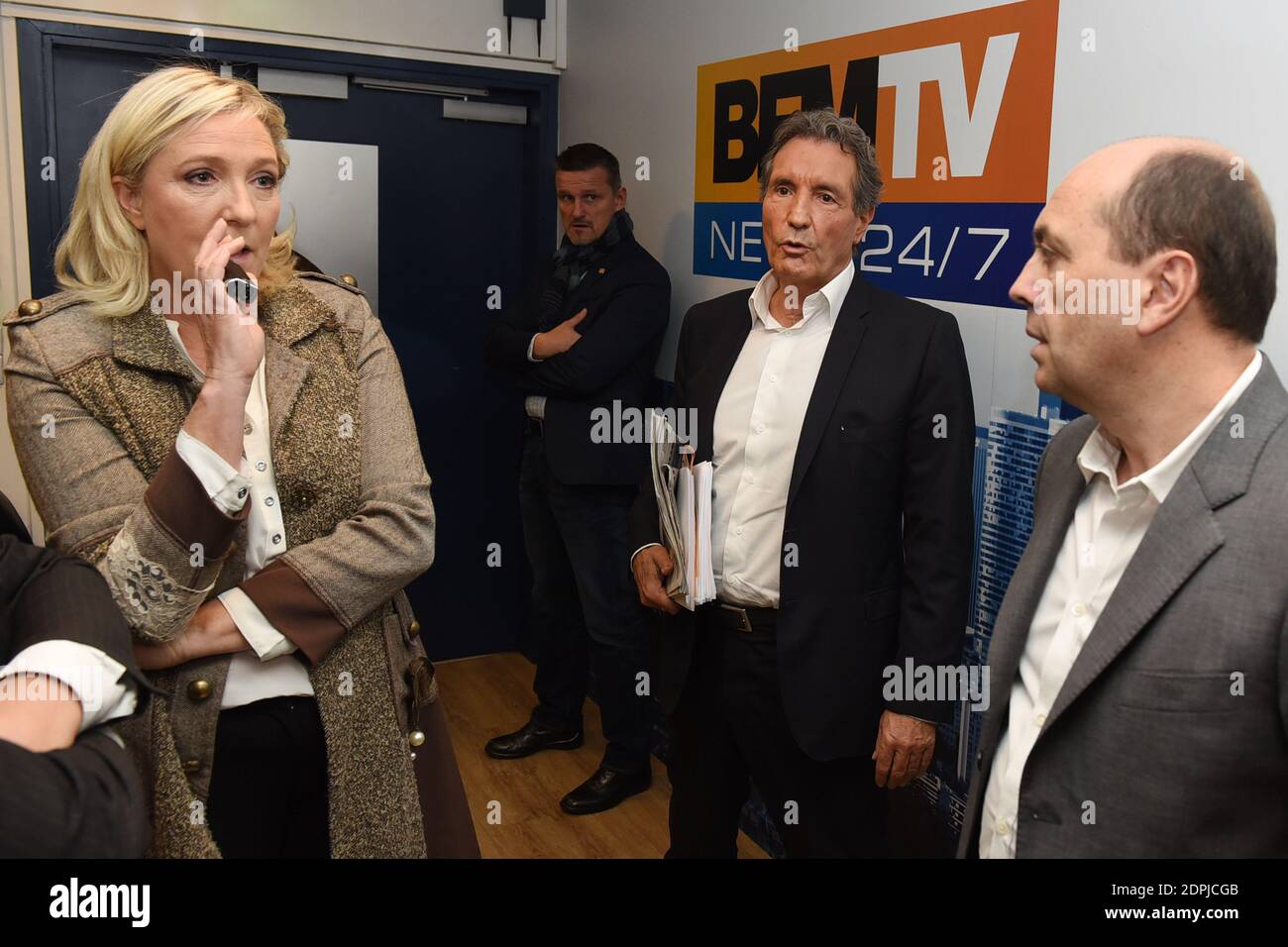 Exclusive - Marine Le Pen is interviewed by Jean-Jacques Bourdin on RMC  radio in Paris, France on September 24, 2015. Photo by Laurent  Zabulon/ABACAPRESS.COM Stock Photo - Alamy