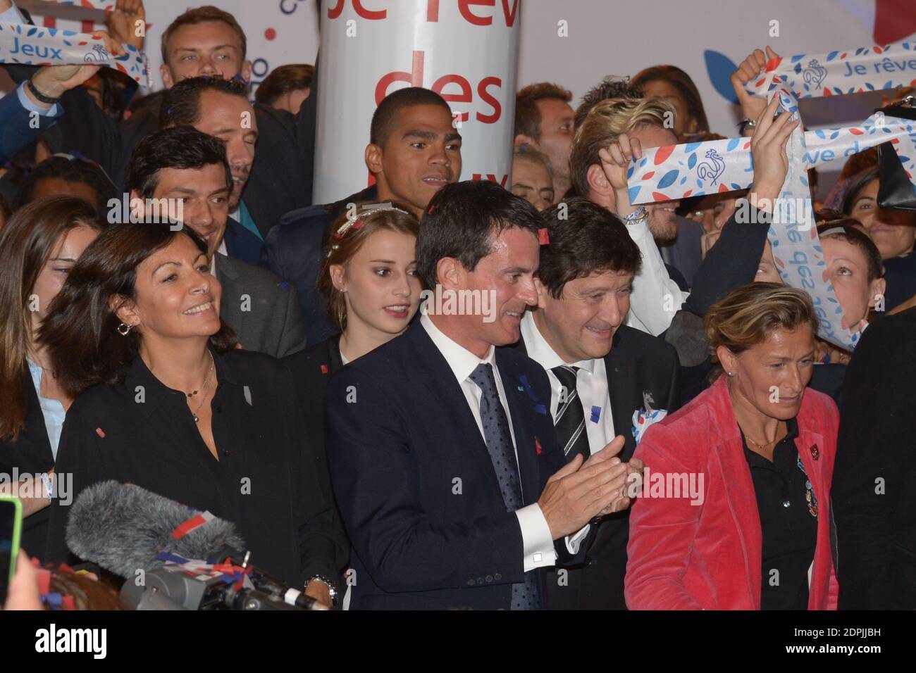Anne Hidalgo and Prime Minister Manuel Valls attending the 'Je Reve Des