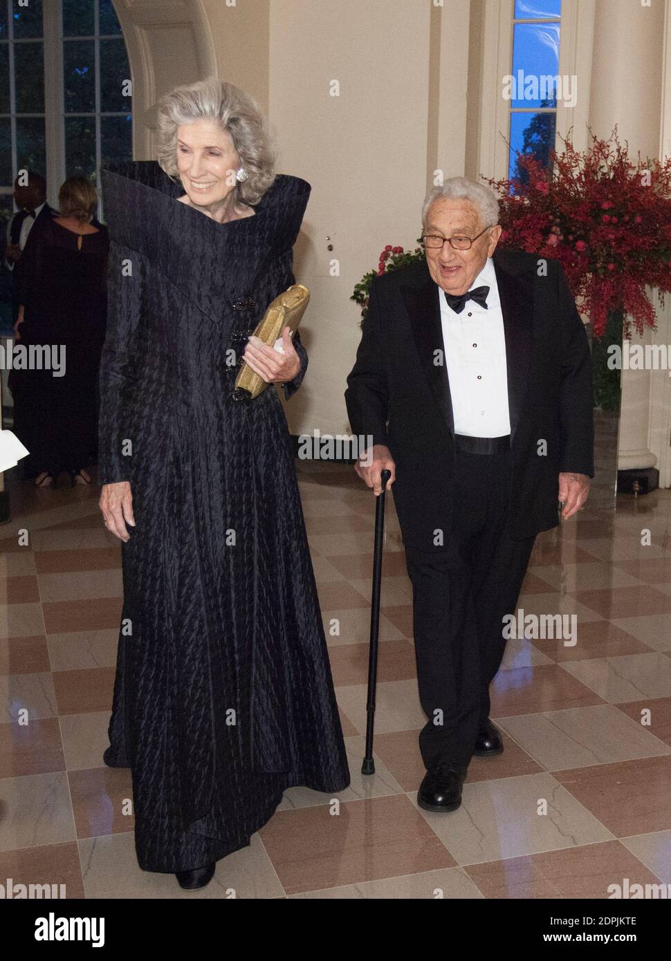 Nancy and Henry Kissinger arrive at the State Dinner for China's President President Xi and Madame Peng Liyuan at the White House in Washington, DC for an official State Visit Friday, September 25, 2015. Photo by Chris Kleponis / Pool/ABACAPRESS.COM Stock Photo