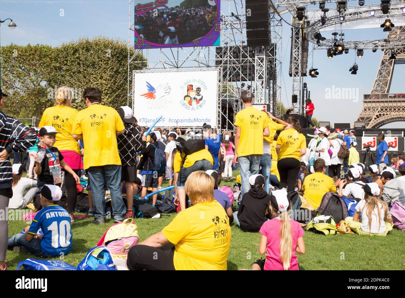36eme Journee Mondiale Des Oublies Des Vacances Pour Le 70eme Anniversaire Le Secours Populaire Sur Le 36eme Journee Mondiale Des Oublies Des Vacances Pour Le 70eme Anniversaire Le Secours Populaire Sur Le