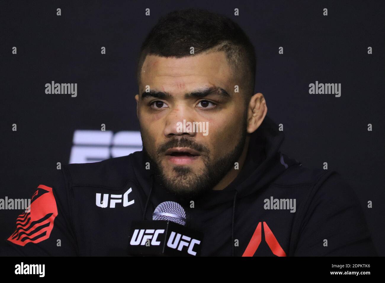 December 19, 2020: Las Vegas, NV - December 19: Deron Winn interacts with media after the UFC Vegas 17 event at UFC Apex on December 19, 2020 in Las Vegas, Nevada, United States. Credit: Diego Ribas/PX Imagens/ZUMA Wire/Alamy Live News Stock Photo