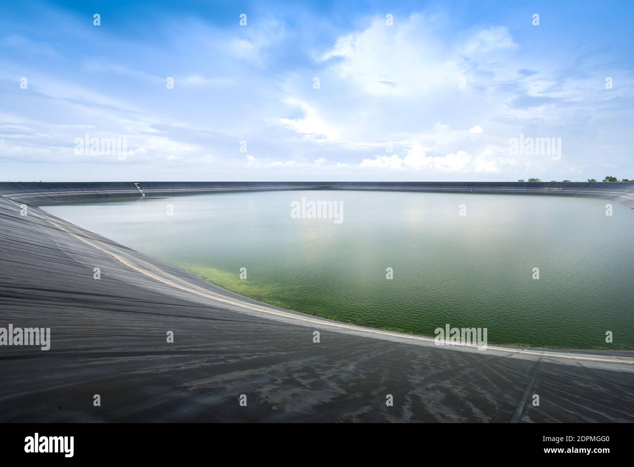 Rubber dam hi-res stock photography and images - Page 2 - Alamy