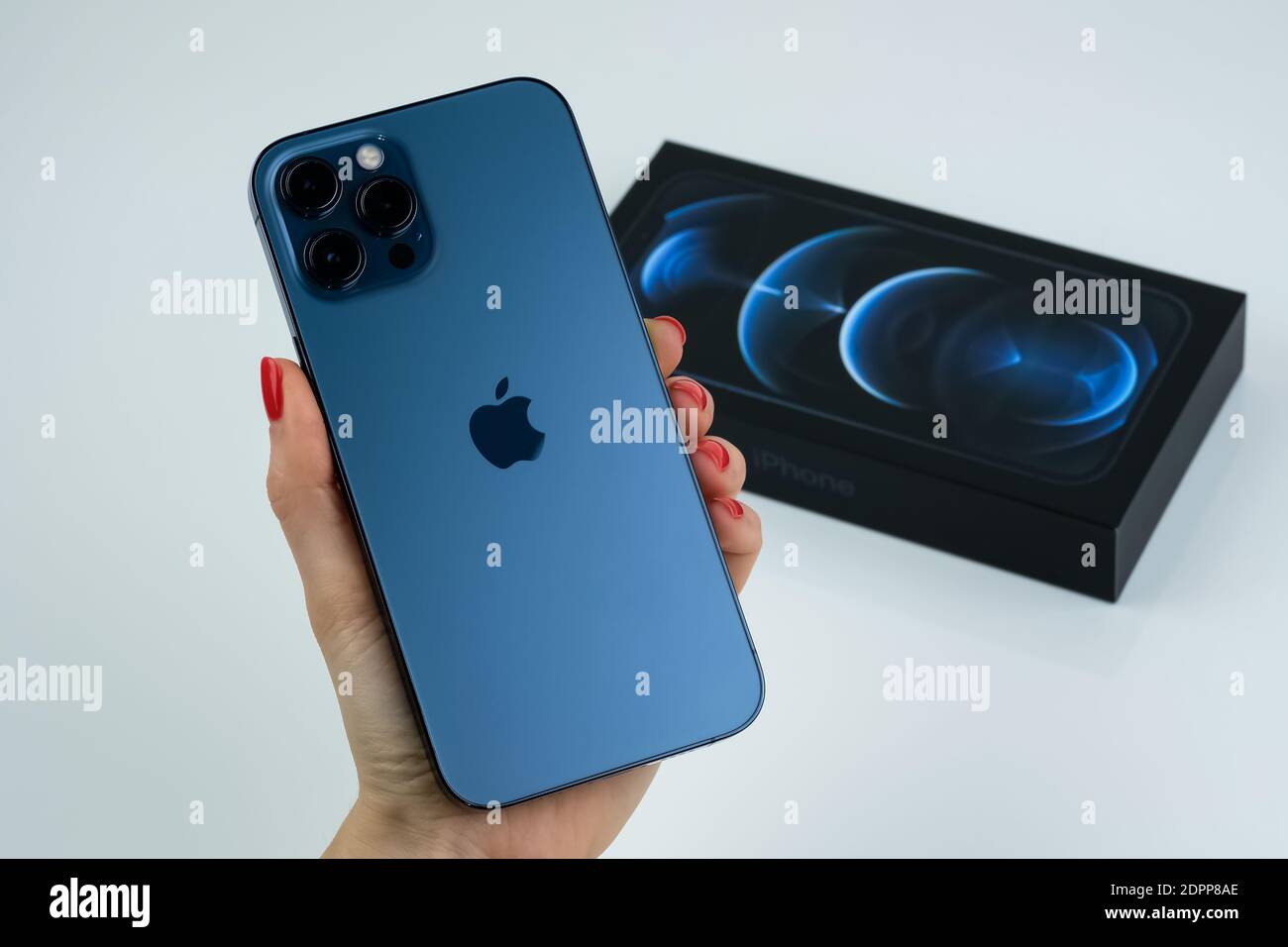 Iphone 12 Pro Max Pacific Blue Stock Photo Alamy