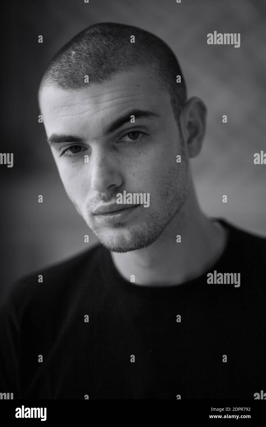 Male fashion model close up hi-res stock photography and images - Alamy