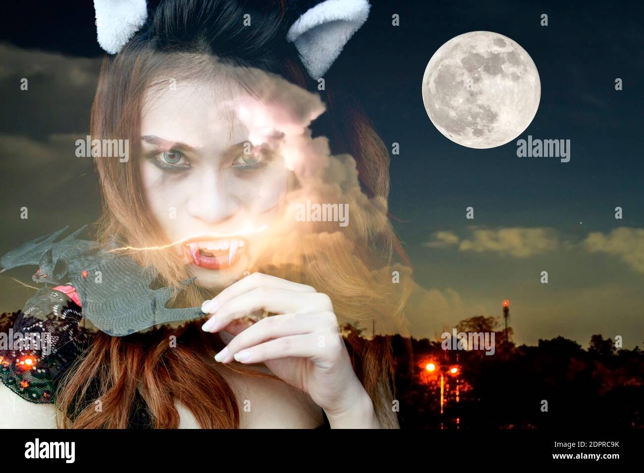 Evil Woman Executive: Full Moon Night - 01
