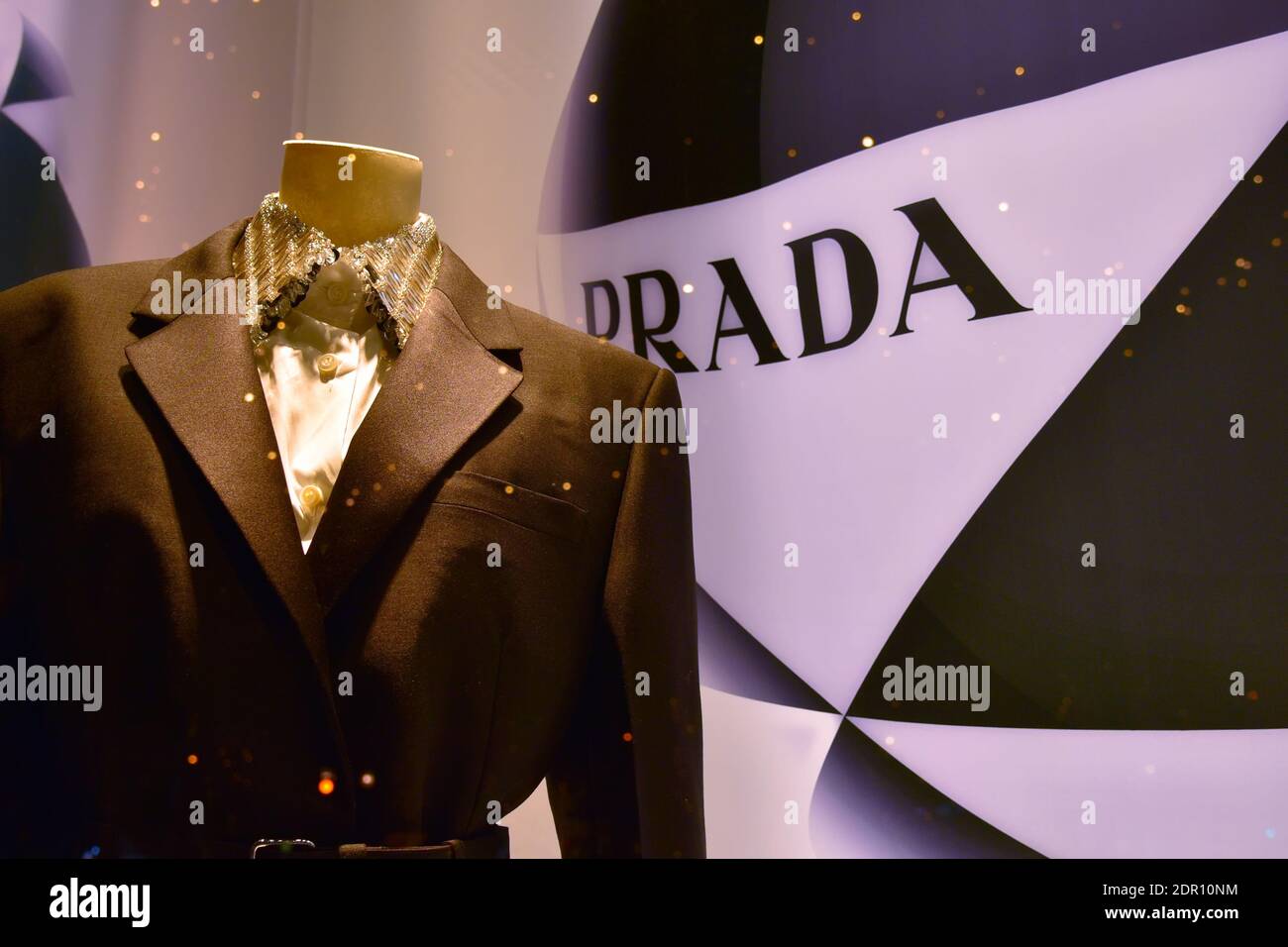 Prada logo sign hi-res stock photography and images - Alamy