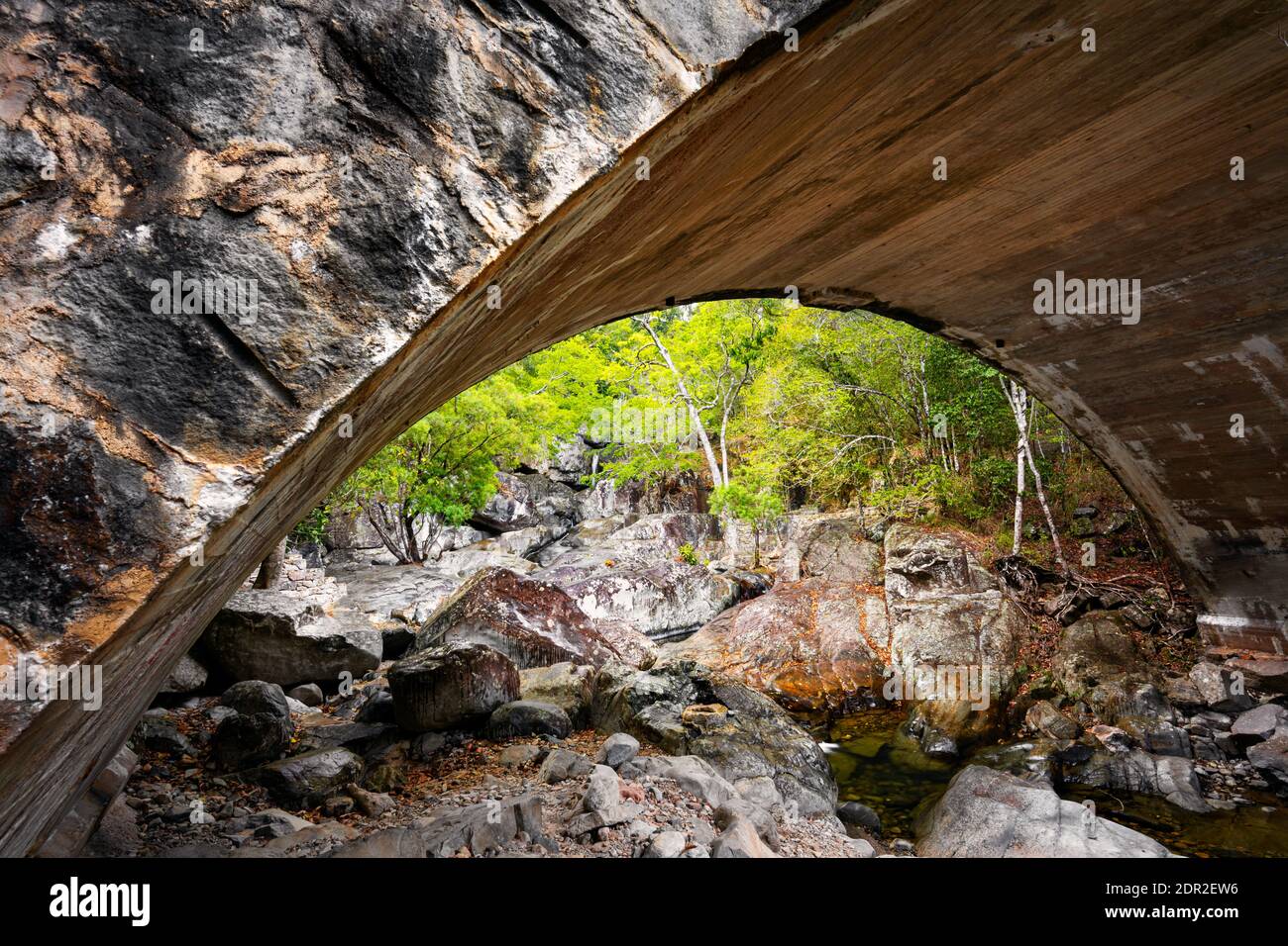 Under the bridge at Little Crystal Creek in Paluma Range National Park. Stock Photo