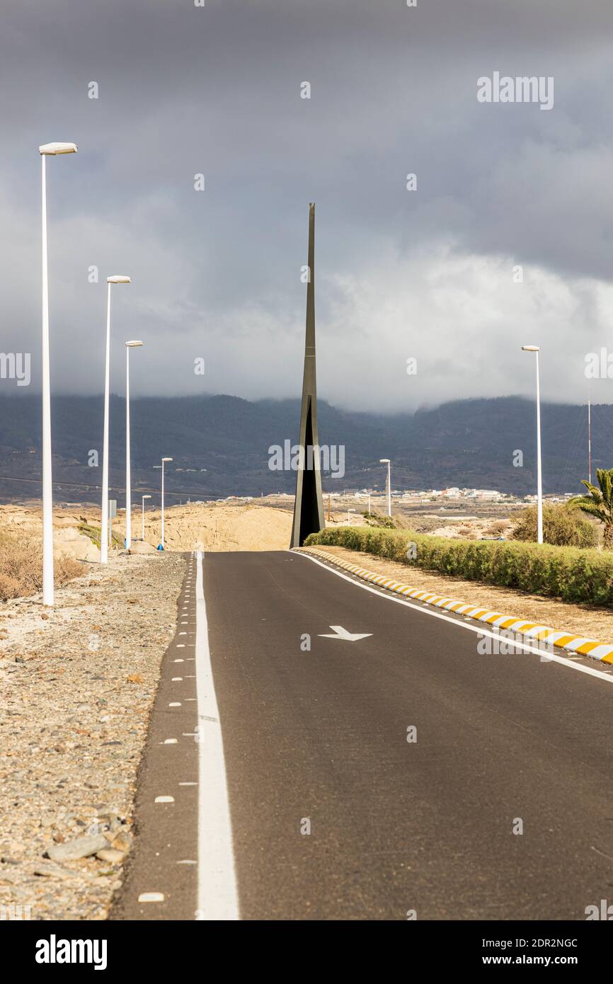 Shark fin bridge at junction 51 on the Autopista, motorway TF1, Granadilla, Tenerife, Canary Islands, Spain Stock Photo