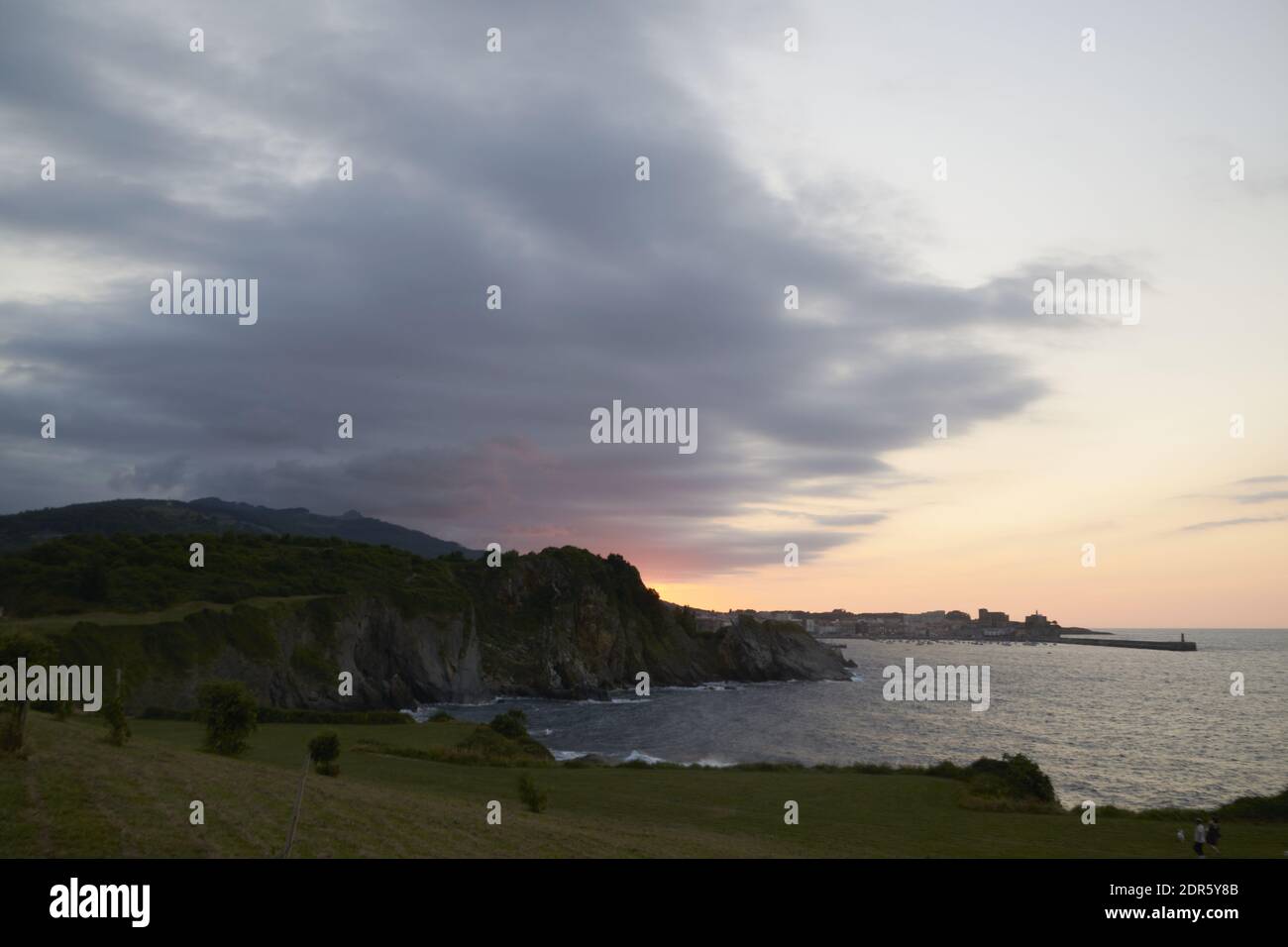 Scenic shot cliff beach waves hi-res stock photography and images - Alamy