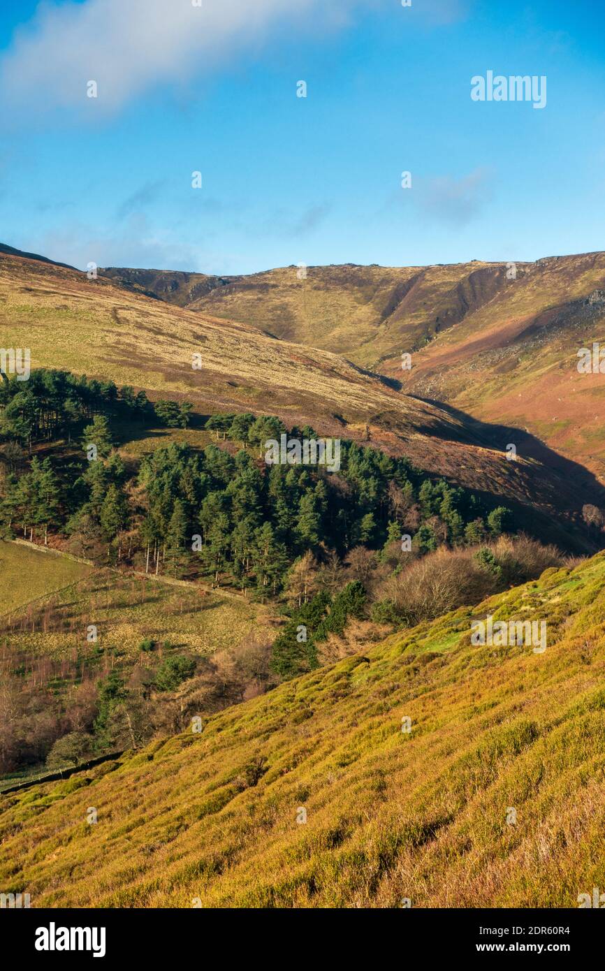 The top of Grindsbrook Clough on a sunny mid winter's day around Edale  and Kinder Scout in the Peak District National Park, Derbyshire, UK Stock Photo