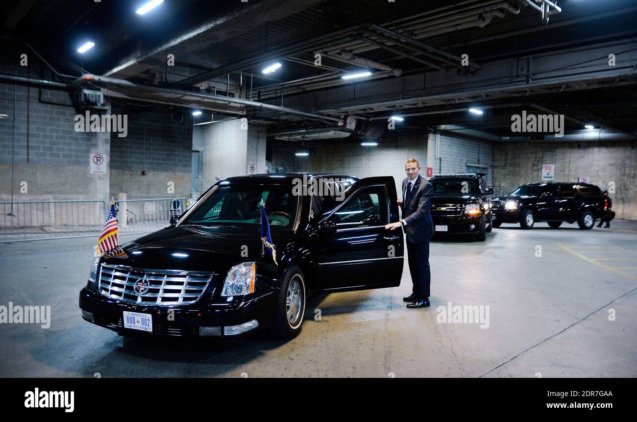 Secret Service Agent stands still next to U.S. President Barack Obama's car named "the beast" in a underground parking at the Congressional Hispanic Caucus Institute's 38th Anniversary Awards Gala at the Washington Convention Center October 8, 2015 in Washington, DC, USA. Photo by Olivier Douliery/Pool/ABACAPRESS.COM Stock Photo
