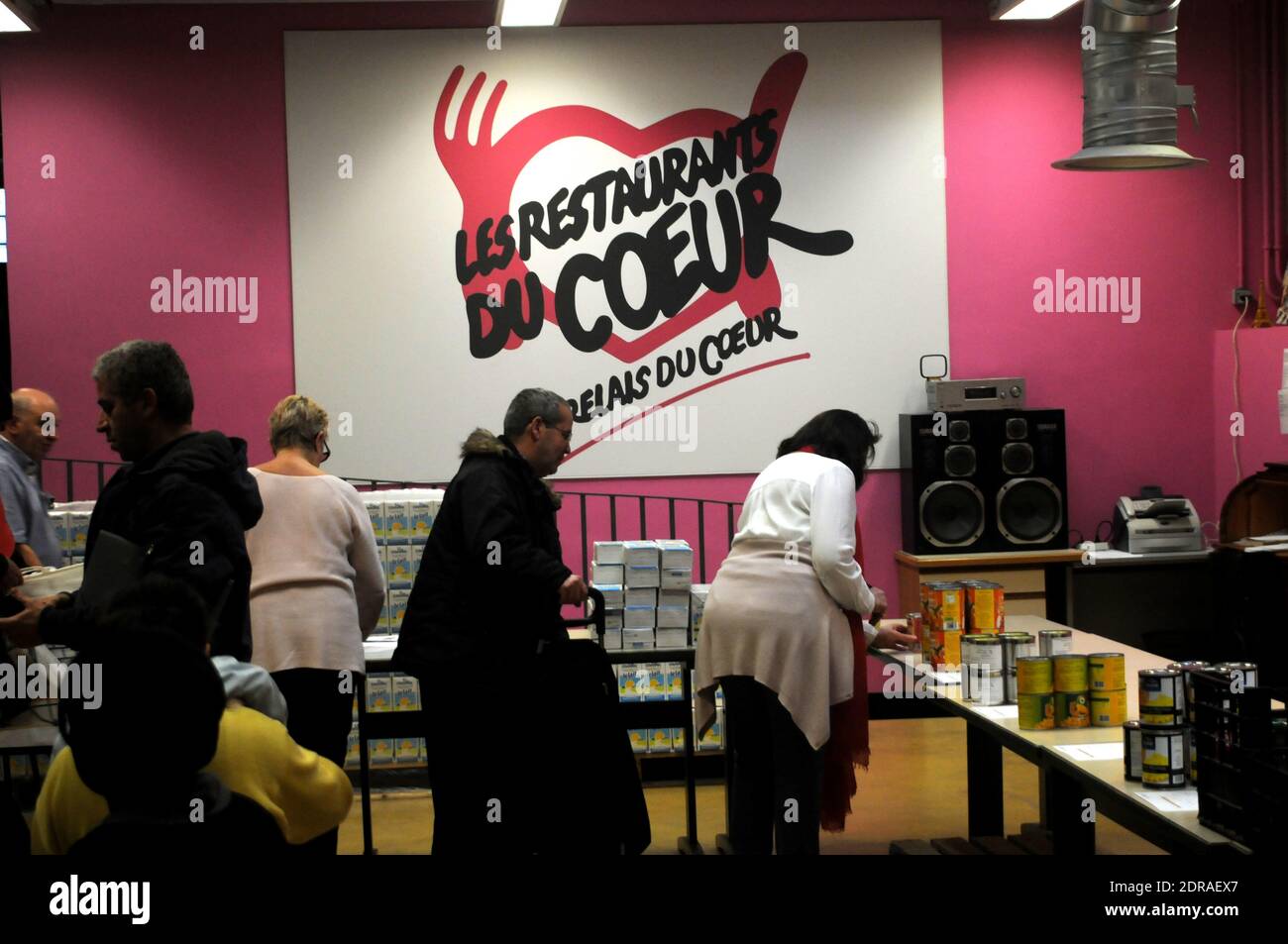 'Les Restos du Coeur' charity starting the 31th Winter campaign in ...