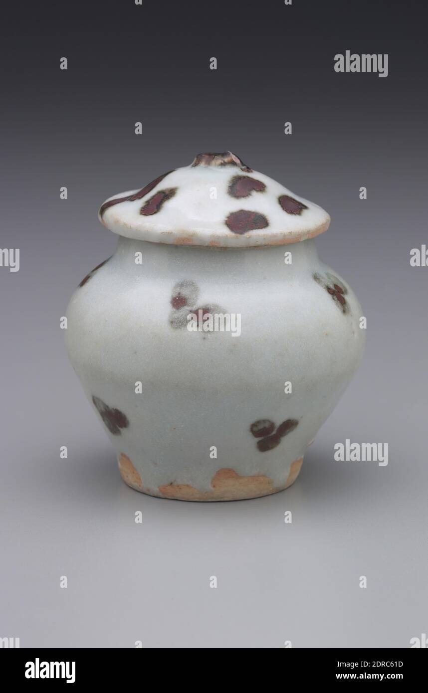 Jar, early 14th Century, Porcelain with iron-oxide splashes under glaze (Qingbai ware)., 2 1/2 × 2 1/4 in. (6.35 × 5.72 cm), China, Chinese, Yuan dynasty (1279–1368), Containers - Ceramics Stock Photo