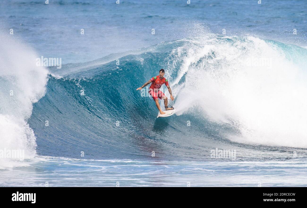 Billabong pipe masters presented clearance by hydro flask
