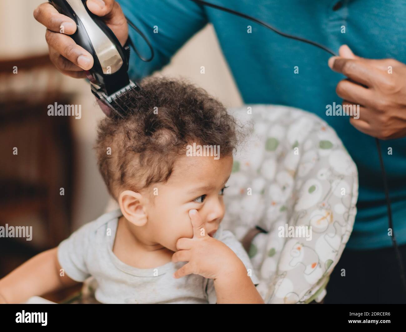 Cutting hair baby hi-res stock photography and images - Page 3 - Alamy