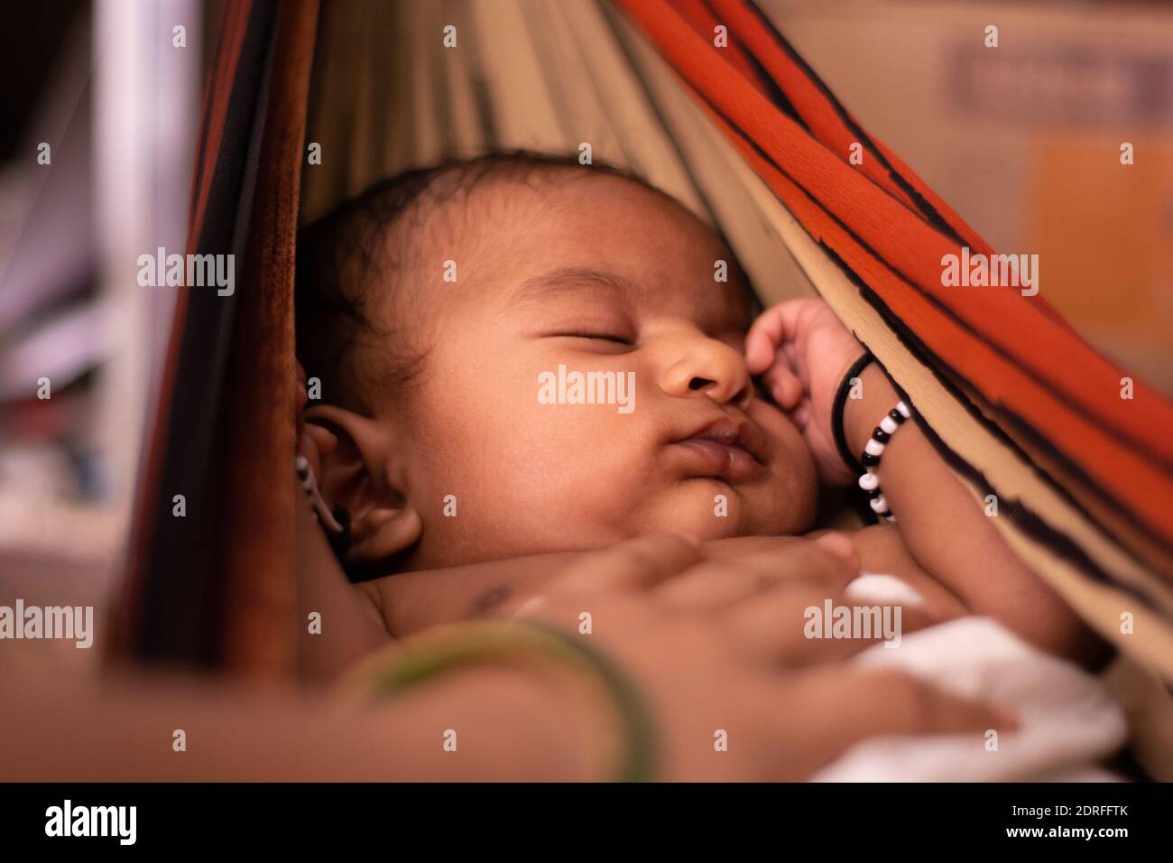 saree cradle for babies