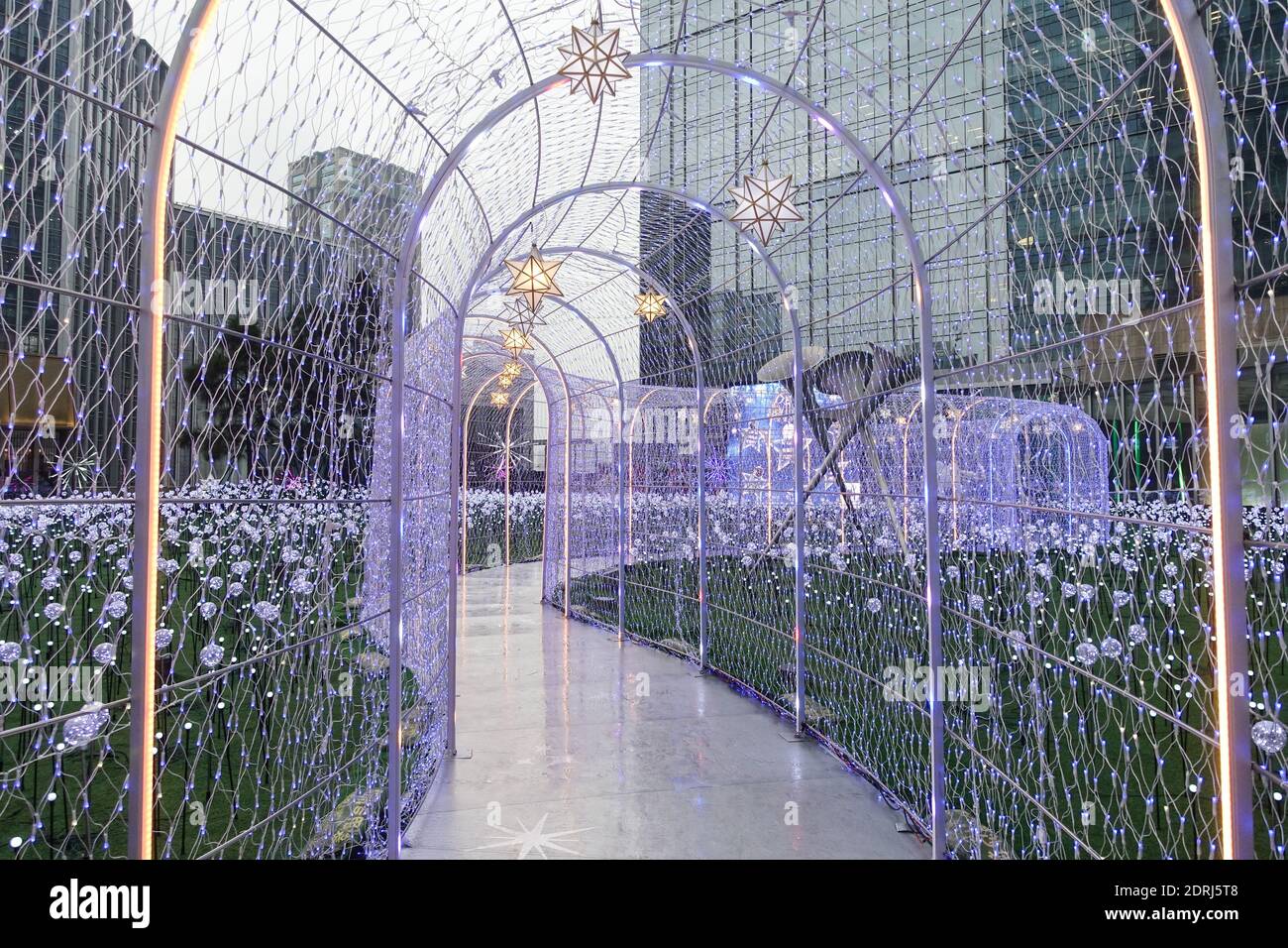 The sculpture courtyard on the seventh floor of Chengdu IFS shopping mall turns into a starlight garden to welcome the arrival of Christmas in Jinjian Stock Photo