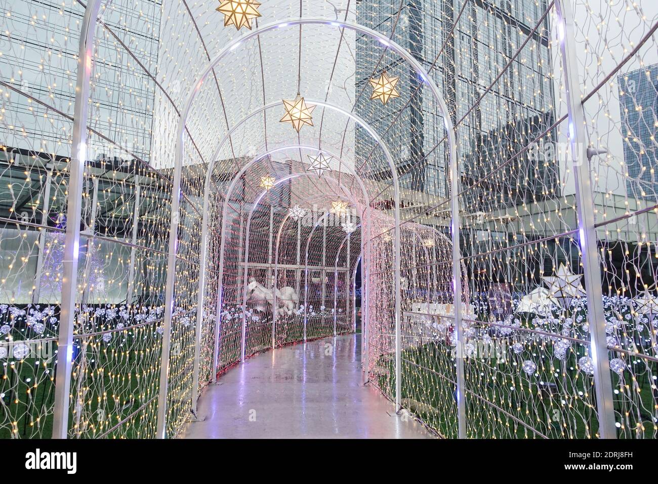 The sculpture courtyard on the seventh floor of Chengdu IFS shopping mall turns into a starlight garden to welcome the arrival of Christmas in Jinjian Stock Photo