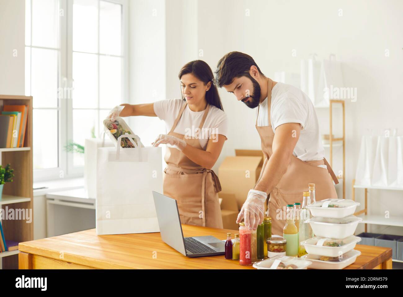 Healthy food delivery service, daily ration concept Stock Photo Alamy