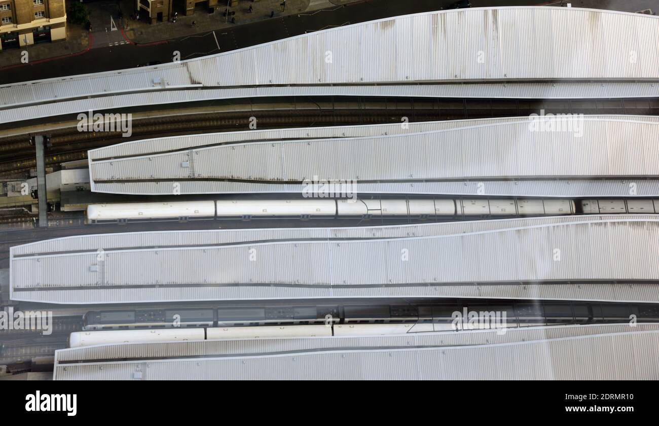 London, UK. 08th Sep, 2019. View from the highest building of Europe, the 306 metres high Shard, to the city and the railway facilities of one of the biggest railway stations, London Brigde. Credit: Waltraud Grubitzsch/dpa-Zentralbild/ZB/dpa/Alamy Live News Stock Photo