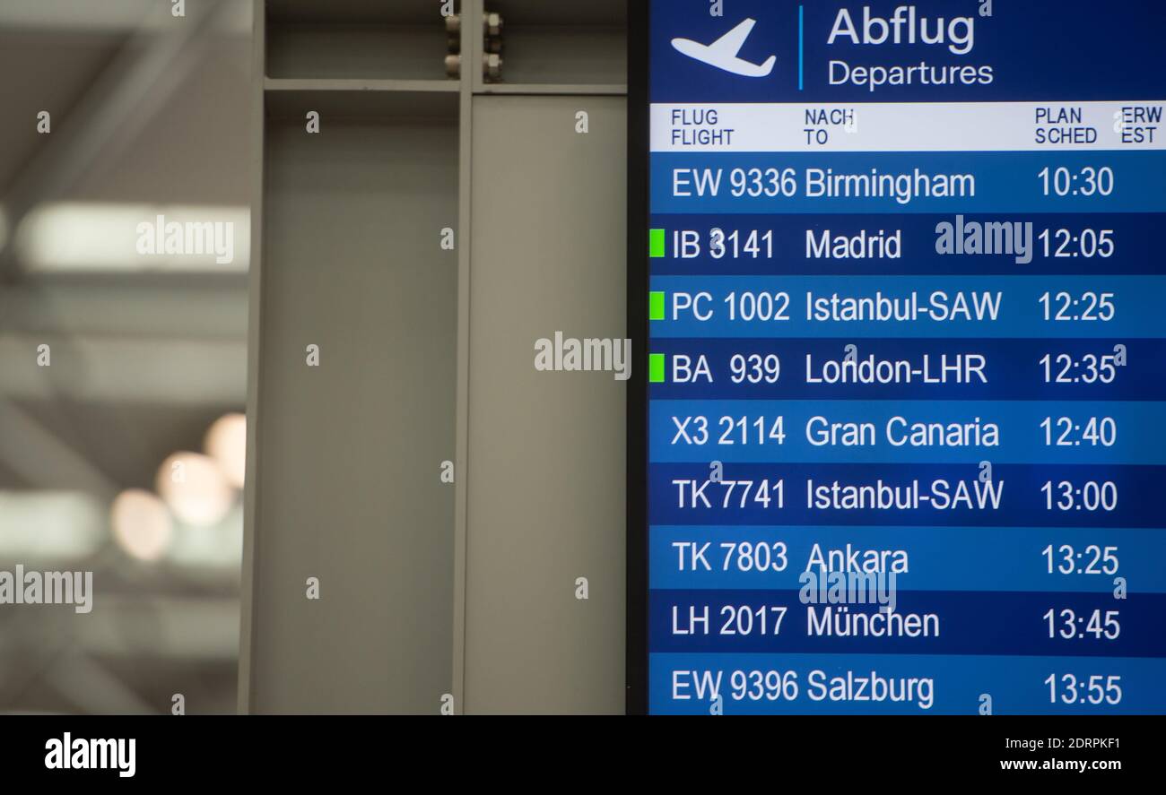 Duesseldorf Germany 21st Dec A Flight To London Is Seen On A Departure Board At