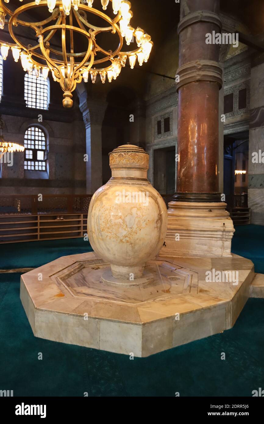Hagia Sophia Mosque in Sultanahmet, Istanbul City, Turkey Stock Photo ...