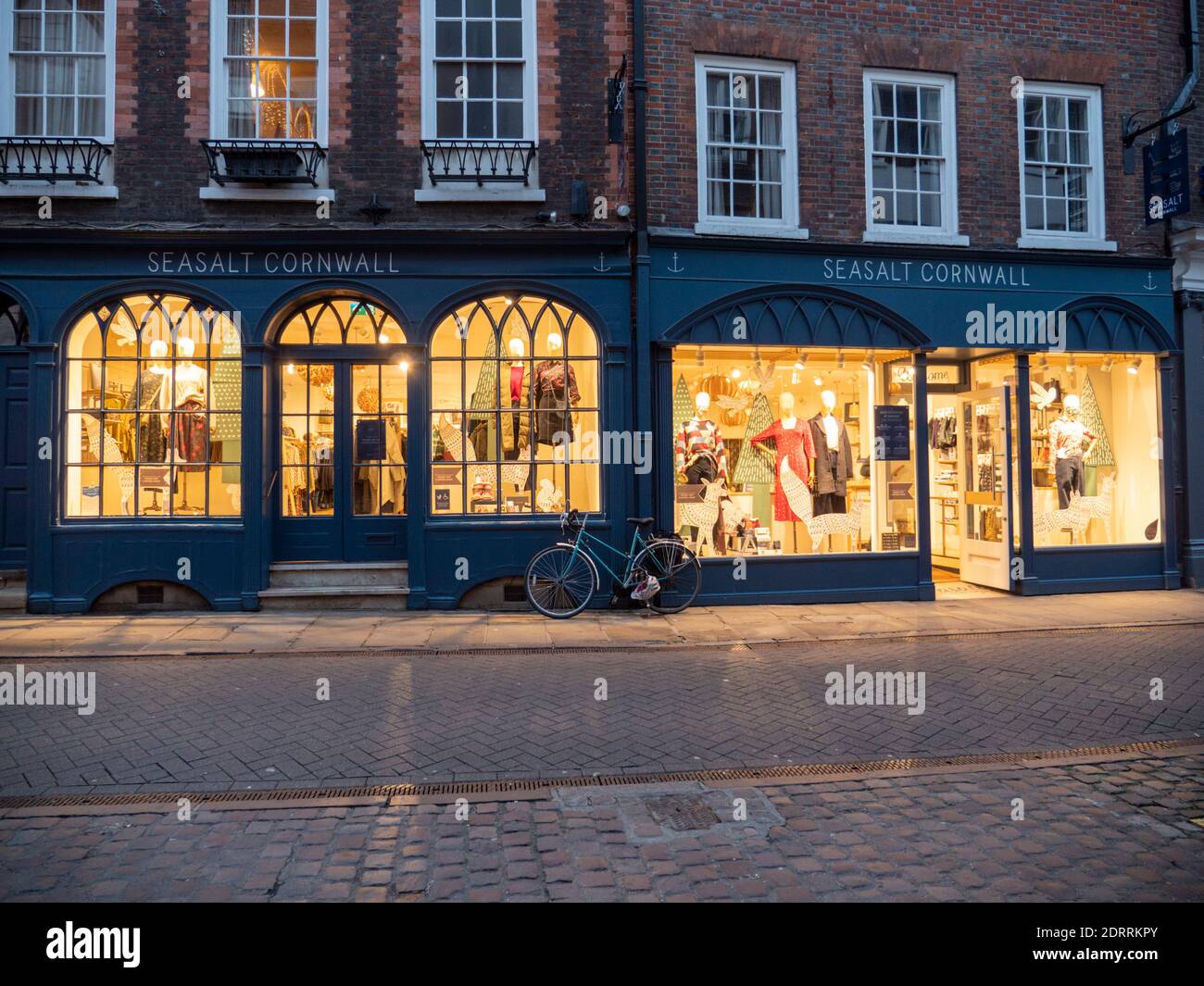 Seasalt shop front hi-res stock photography and images - Alamy