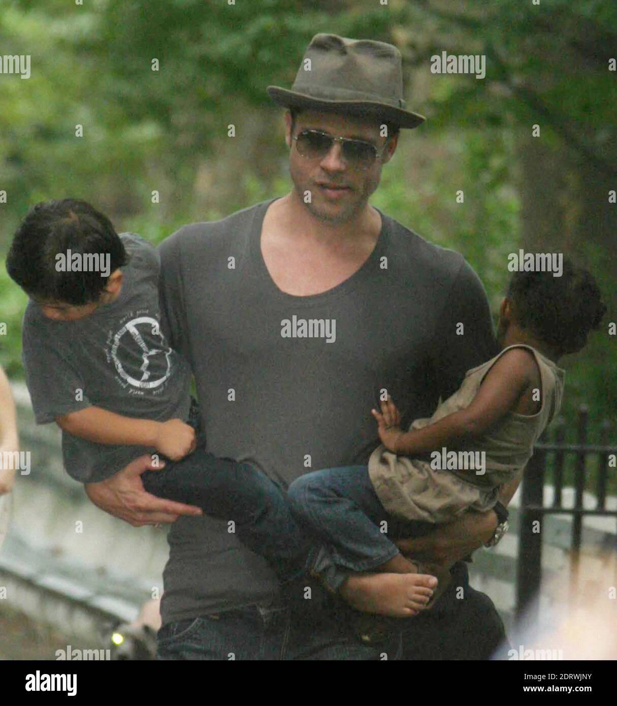 New York, NY 8-26-07 Brad Pitt leaving the playground with his kids