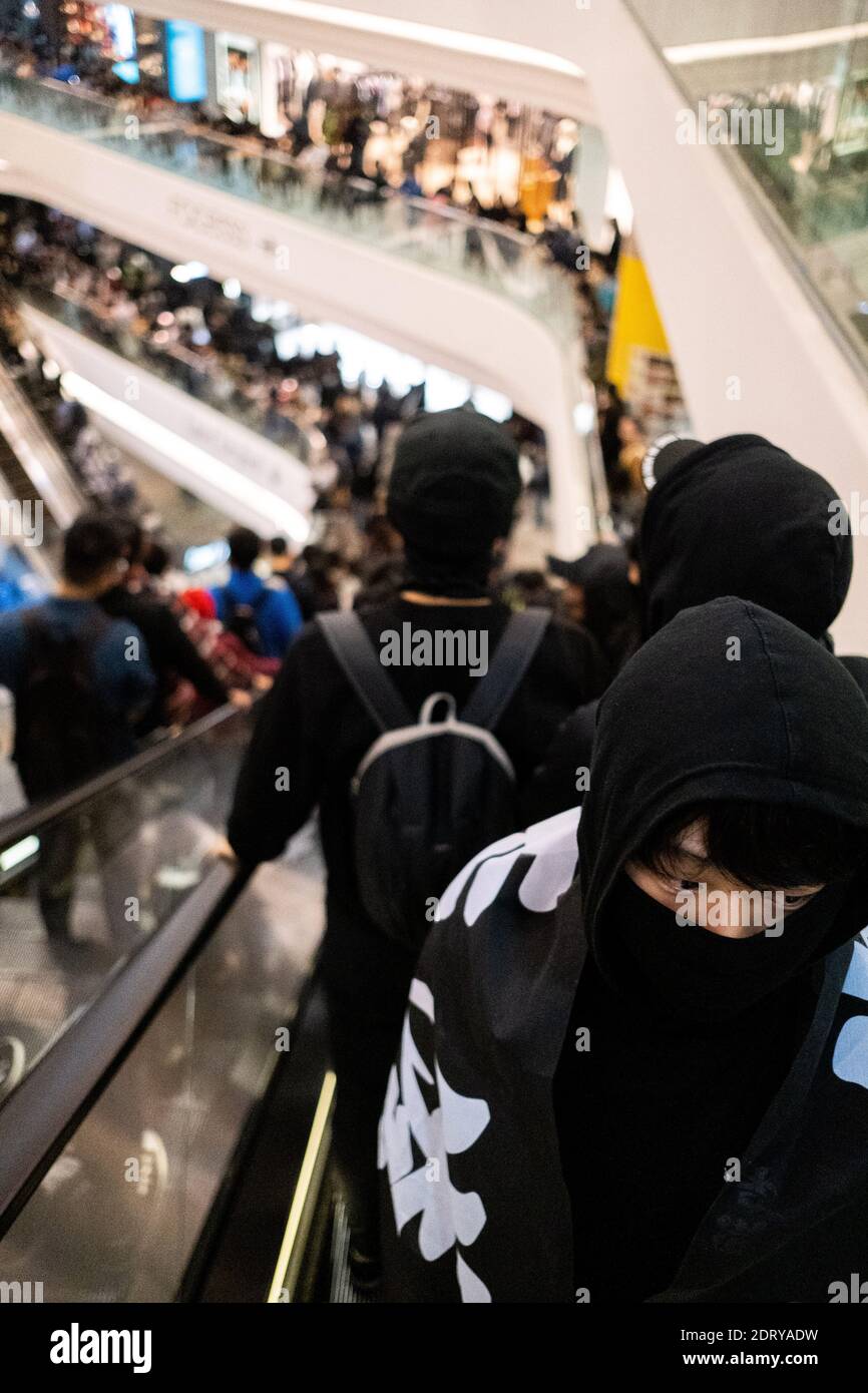 Christmas Eve of the prodemocracy movement in Hong Kong. Reveillon de