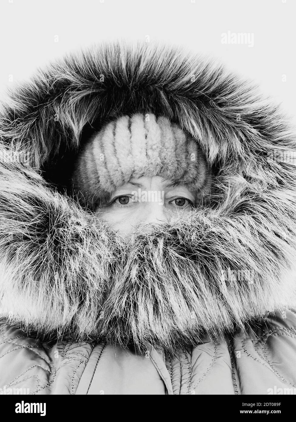 Mature woman wearing fur hat hires stock photography and images Alamy